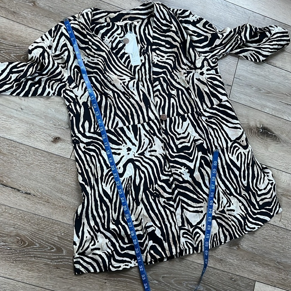 Soft Surroundings Zella Topper Zebra Print Light Weight Top - Picture 14 of 14